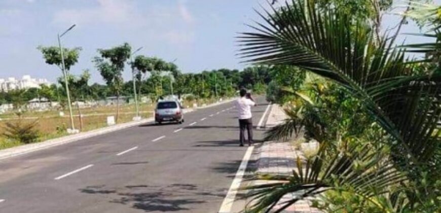 Plot for sale in Kelambakkam