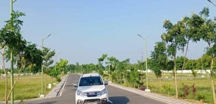 Plot for sale in Kelambakkam