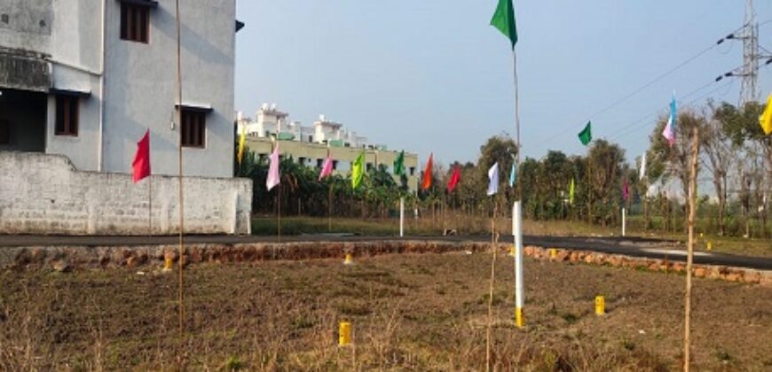 Plot at polachery near mambakkam