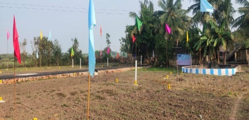Plot at polachery near mambakkam