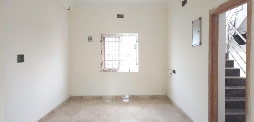 2 bhk flats for sale in porur // Very good Location // with METRO WATER AND DRAINAGE