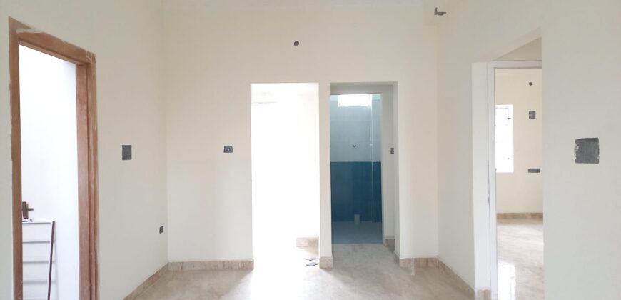 2 bhk flats for sale in porur // Very good Location // with METRO WATER AND DRAINAGE